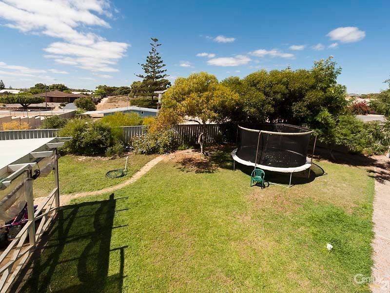4 Indiana Parade, Singleton WA 6175