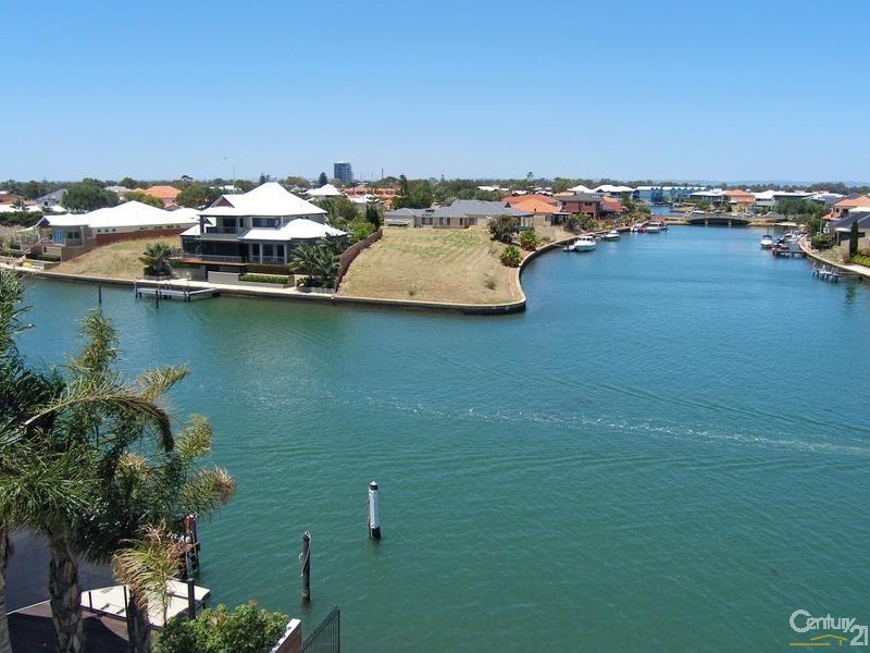 14 Genevieve Court, Halls Head WA 6210