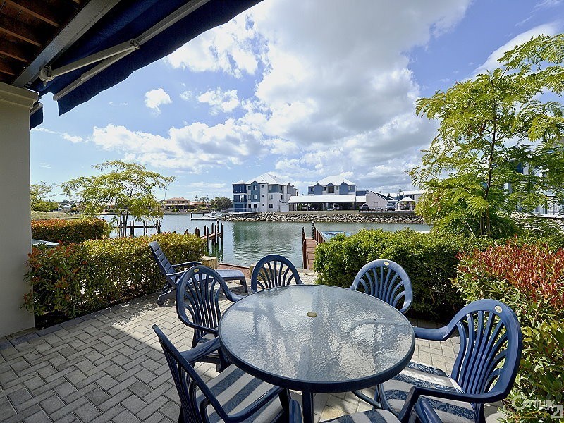 21/20 Apollo Place, Halls Head WA 6210