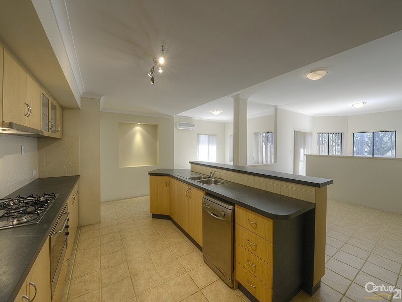 49 San Marco Quays, Halls Head WA 6210