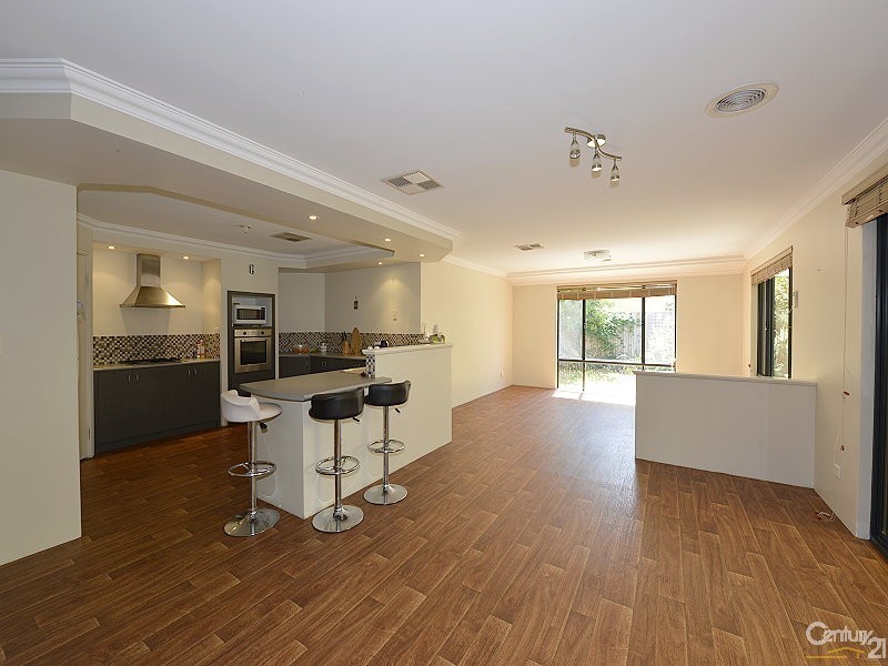 66 CHATSWORTH DRIVE, Erskine WA 6210