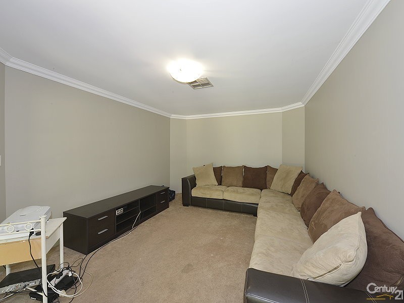 66 CHATSWORTH DRIVE, Erskine WA 6210