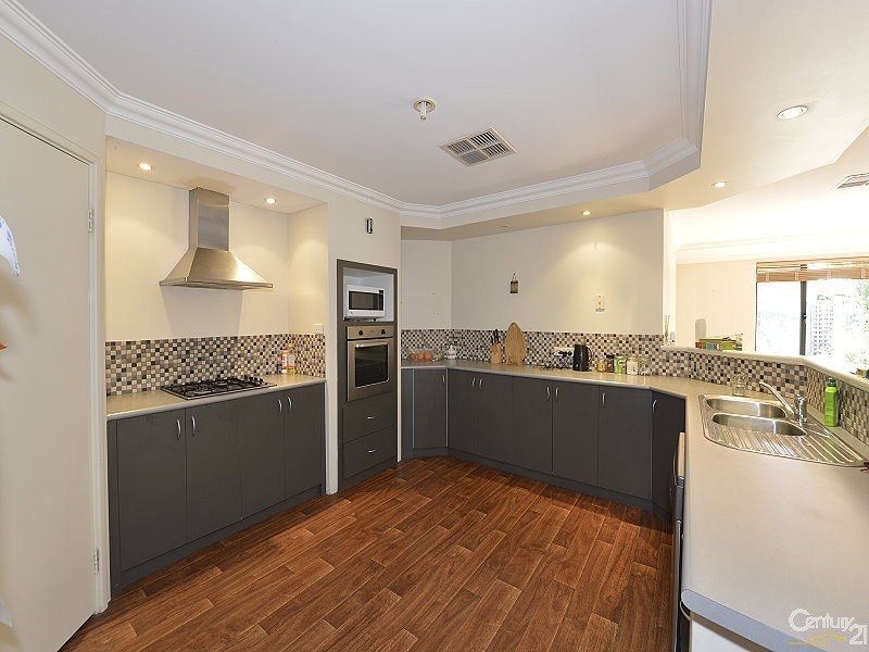 66 CHATSWORTH DRIVE, Erskine WA 6210