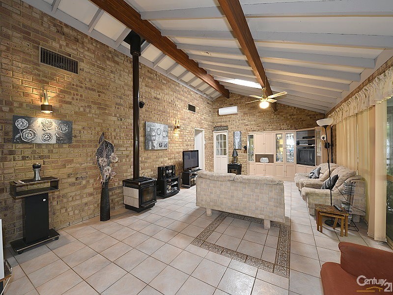 23 Flinders Close, Barragup WA 6209