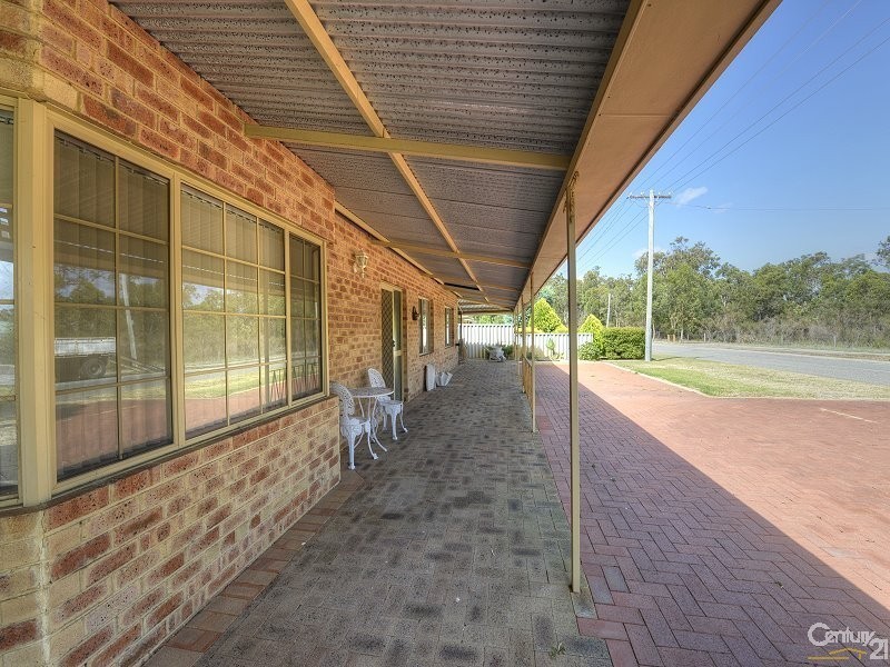 2 Tuart Road, Greenfields WA 6210