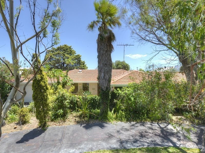 42 Hickman Road, Silver Sands WA 6210