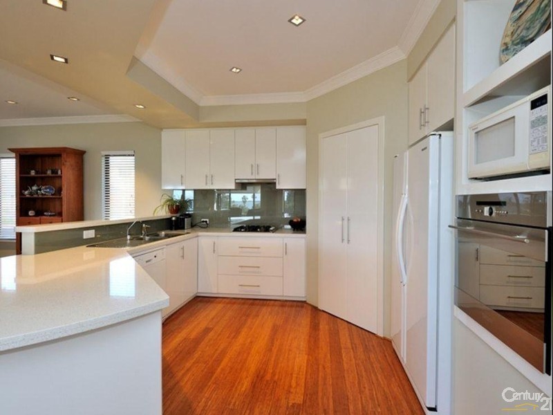 67 Wildwood Hill, Dawesville WA 6211
