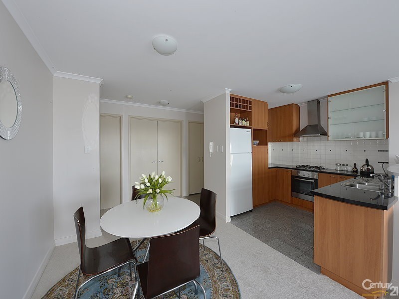 30/206 Mary Street, Halls Head WA 6210