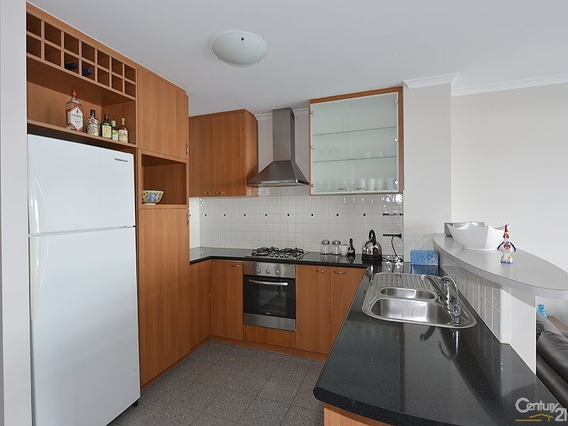 30/206 Mary Street, Halls Head WA 6210