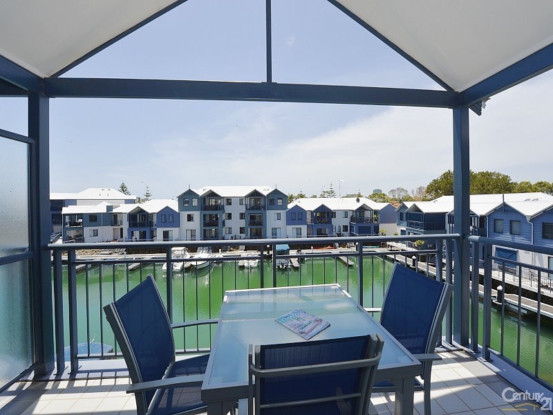 30/206 Mary Street, Halls Head WA 6210