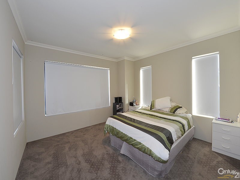 84 Boardwalk Boulevard, Halls Head WA 6210