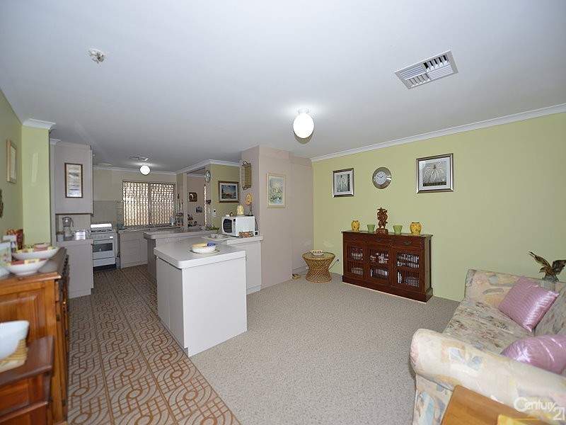 28  Killarney Retreat, Meadow Springs WA 6210