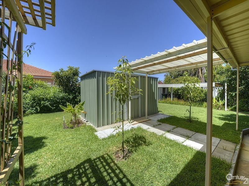 28  Killarney Retreat, Meadow Springs WA 6210