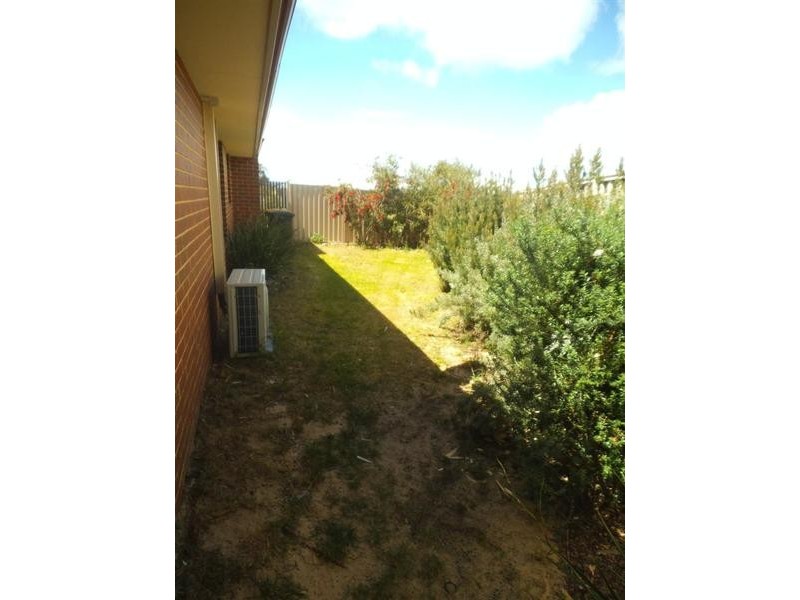 20 Pingle Drive GREENFIELDS, Mandurah WA 6210