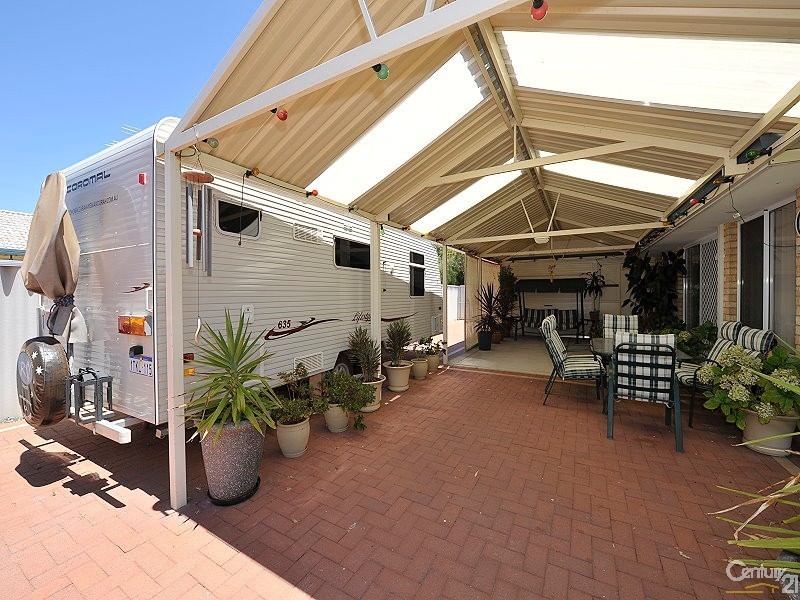 31 Inverness Drive, Meadow Springs WA 6210