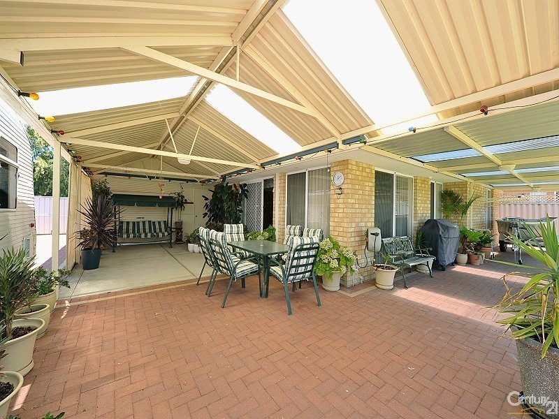 31 Inverness Drive, Meadow Springs WA 6210