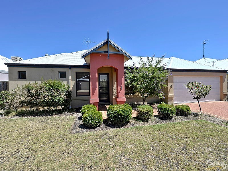 5 Onslow Court, Mandurah Quays, Erskine WA 6210
