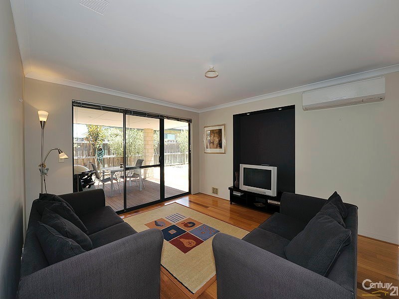 5 Onslow Court, Mandurah Quays, Erskine WA 6210