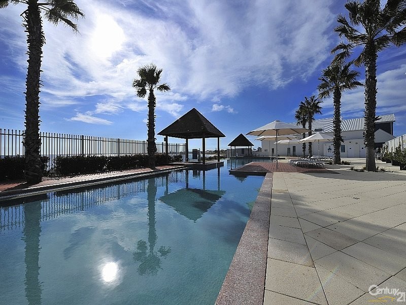 107 Seashells 16 Dolphin Drive, Mandurah WA 6210