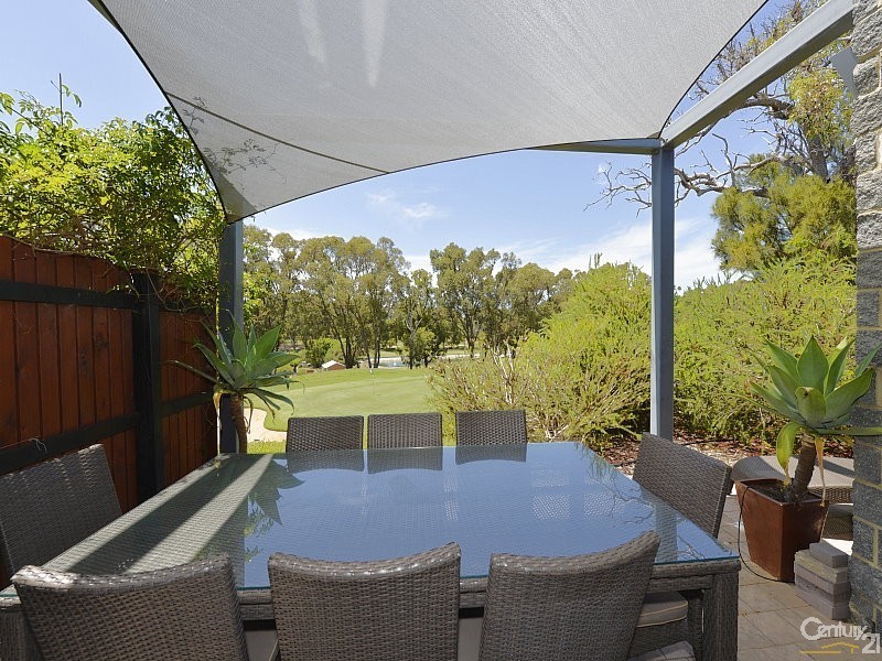 3  Golfers Retreat, Halls Head WA 6210