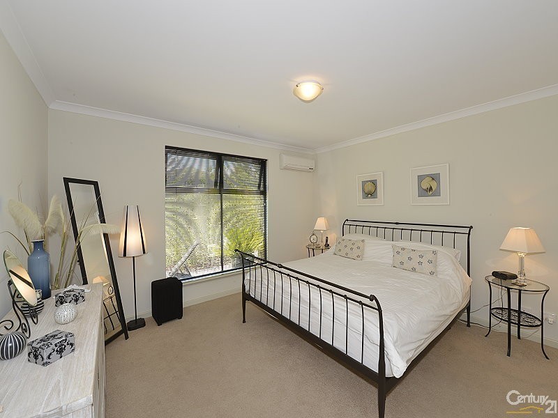 3  Golfers Retreat, Halls Head WA 6210