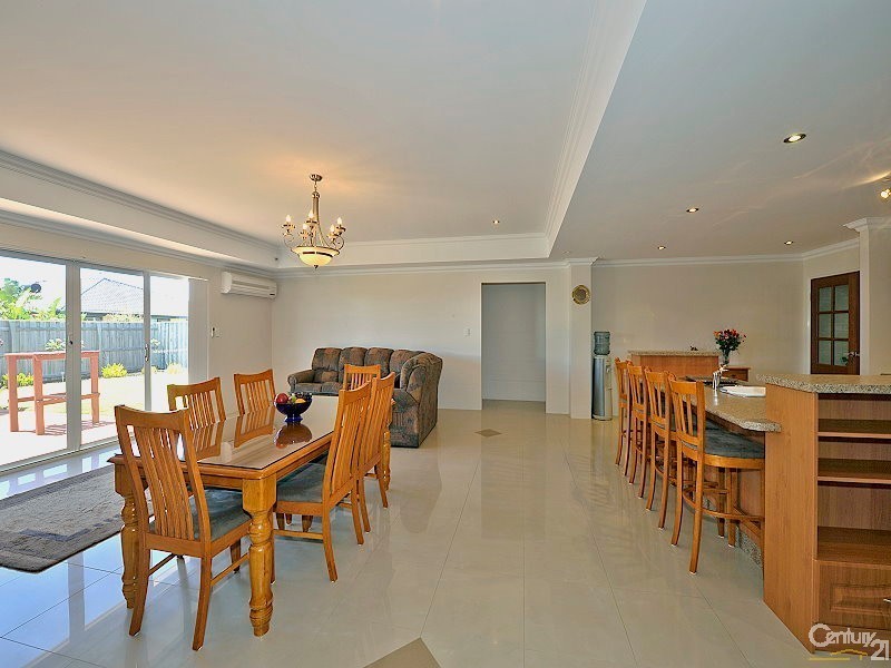 61 Seascapes Boulevard, Halls Head WA 6210