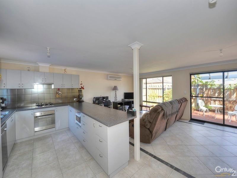 8/2 Shannon Road, Mandurah WA 6210