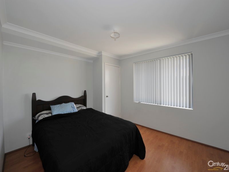 18  Wanjeep Street, Dudley Park WA 6210