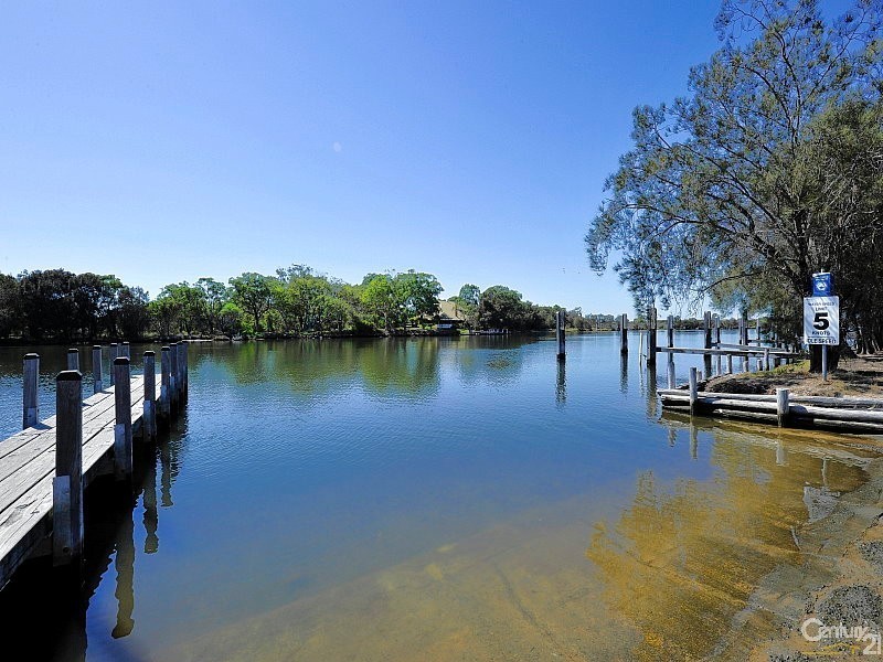 18  Wanjeep Street, Dudley Park WA 6210