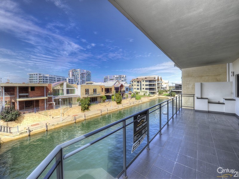 2/1 Florian Mews, Mandurah WA 6210