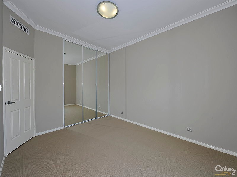 2/1 Florian Mews, Mandurah WA 6210