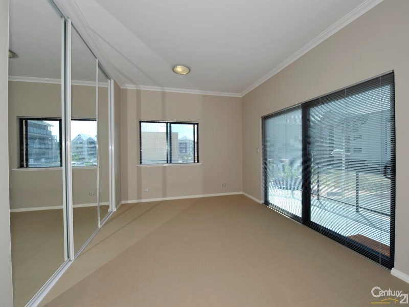 2/1 Florian Mews, Mandurah WA 6210