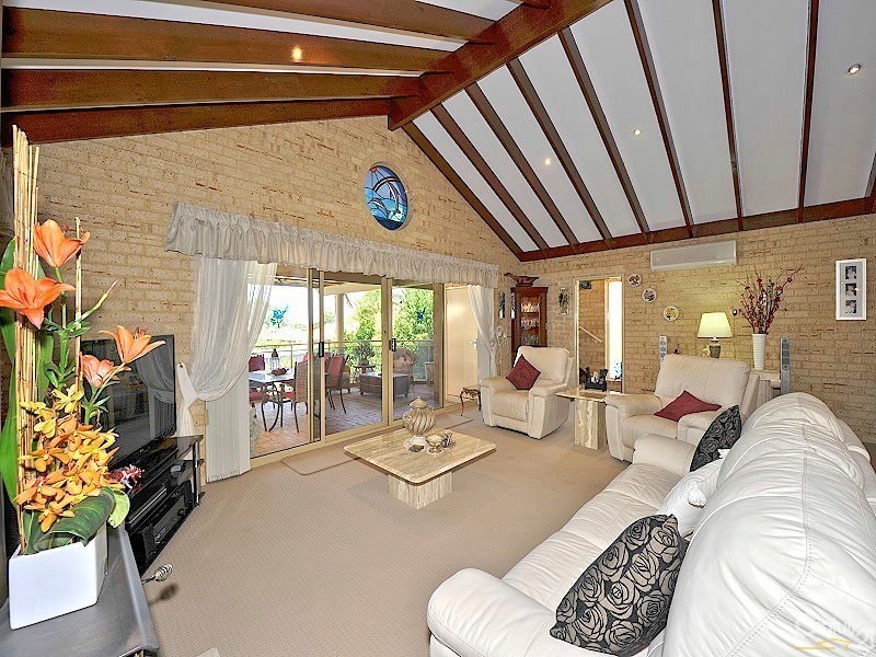 24 Park Ridge Drive, Bouvard WA 6211