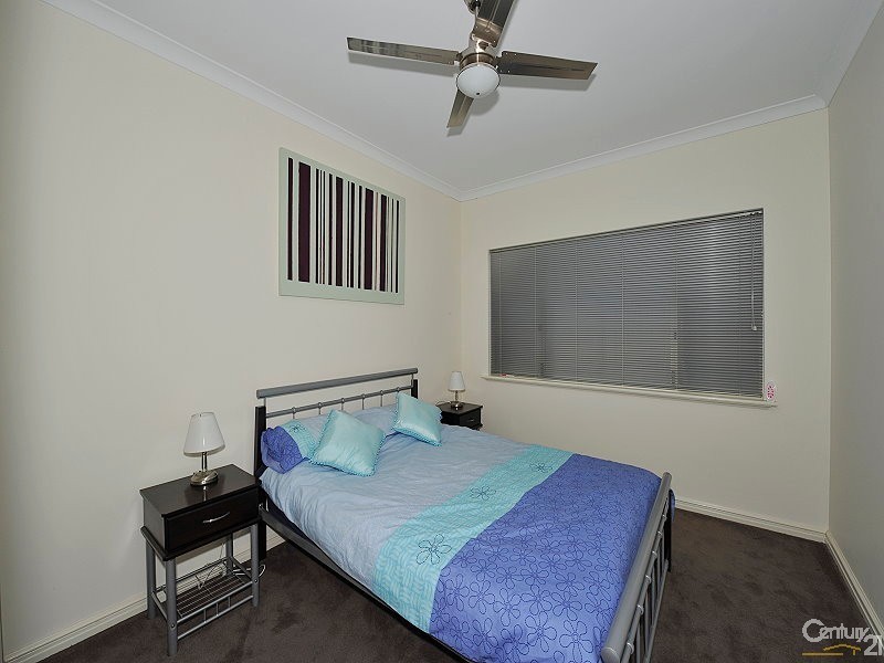 7 Hokitika Drive, Dudley Park WA 6210