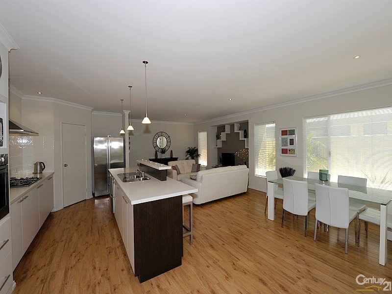 19 Yindana Boulevard, Lakelands WA 6180