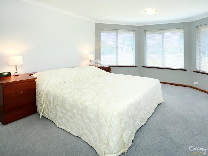 17 Damon Street, Singleton WA 6175