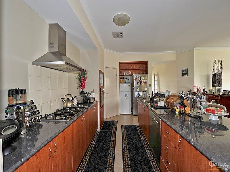 16 Adriana Way, Halls Head WA 6210