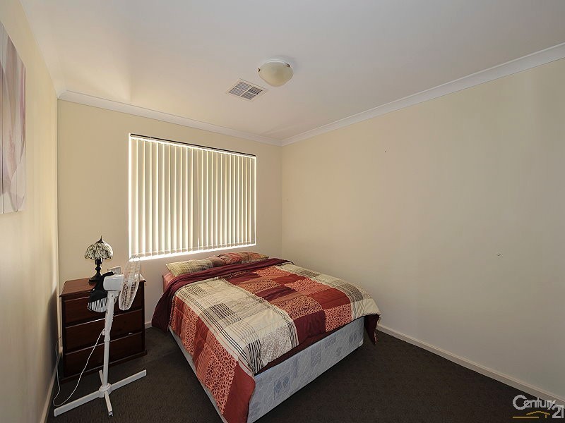 16 Adriana Way, Halls Head WA 6210
