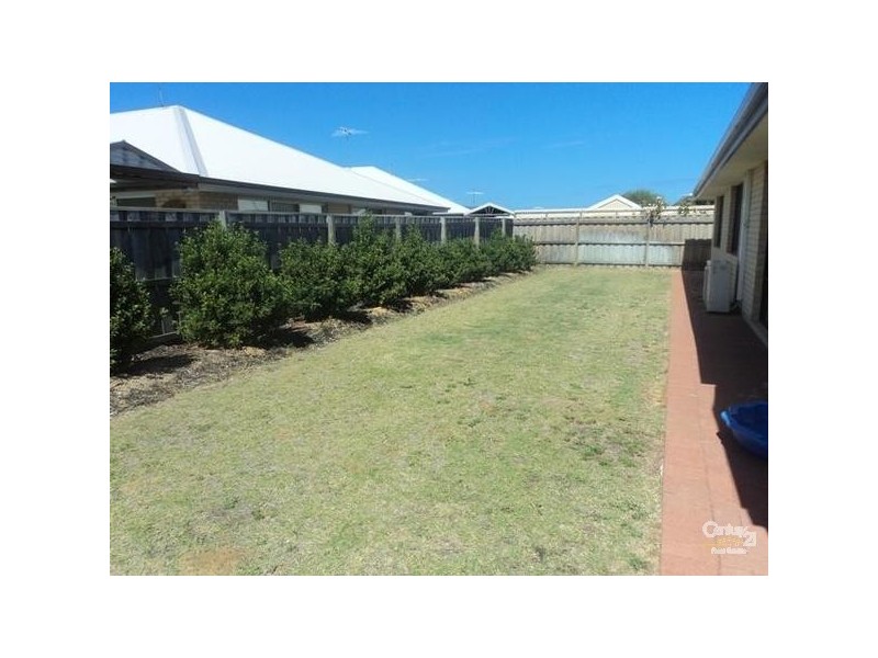 30 Senecio Way HALLS HEAD, Mandurah WA 6210
