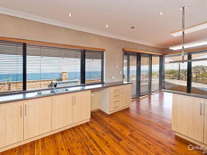 131 Westview Parade, Wannanup WA 6210