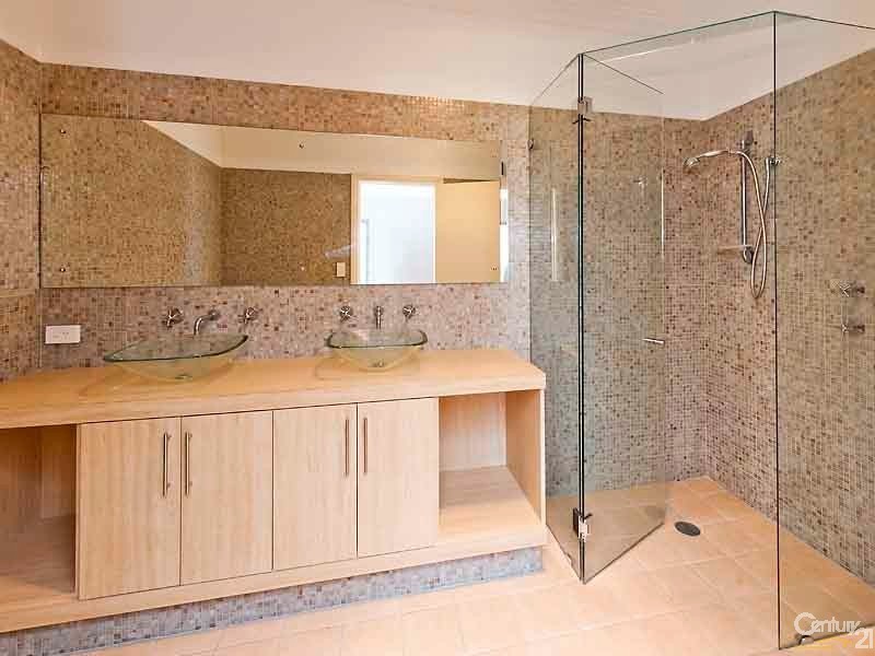 131 Westview Parade, Wannanup WA 6210