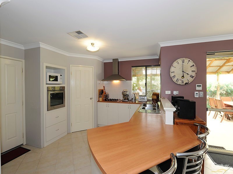 5 Tranby Street, Madora Bay WA 6210