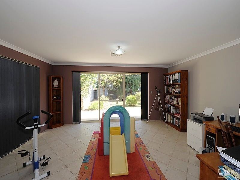 5 Tranby Street, Madora Bay WA 6210