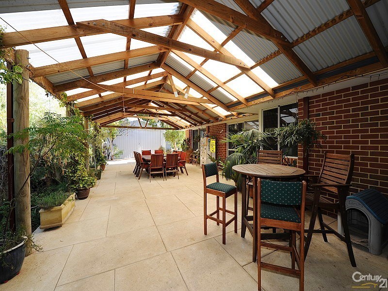 5 Tranby Street, Madora Bay WA 6210