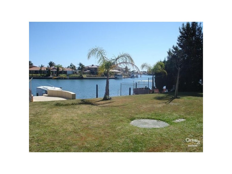 11/1 Waterside Dve MANDURAH, Mandurah WA 6210