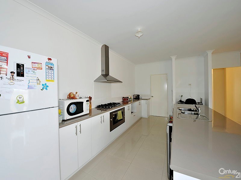 28 Bronzewing Court, Erskine WA 6210