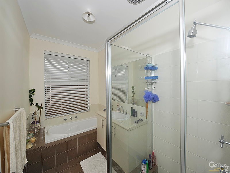 28 Bronzewing Court, Erskine WA 6210