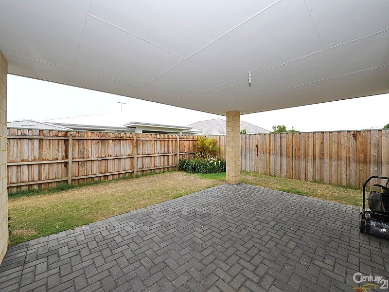 28 Bronzewing Court, Erskine WA 6210