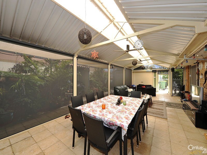 4 Parkstone Grove, Meadow Springs WA 6210