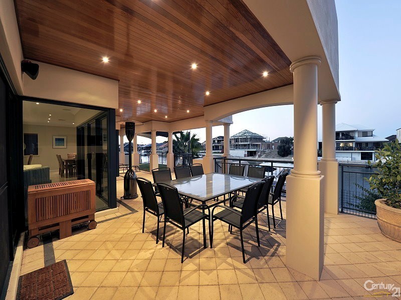 40 Brindabella Crescent, Halls Head WA 6210